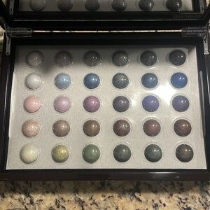 laura mercier le petit bon bon baked eyeshadow